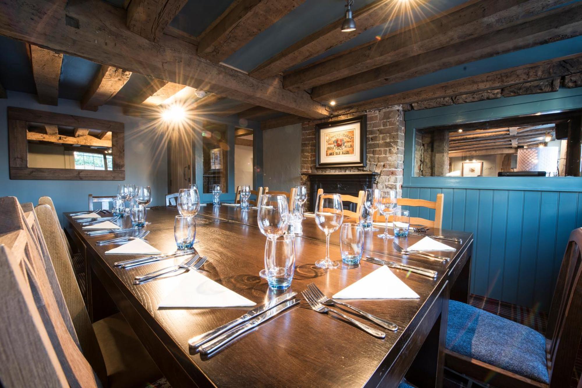 סלאו The Ostrich Inn Colnbrook London Heathrow מראה חיצוני תמונה